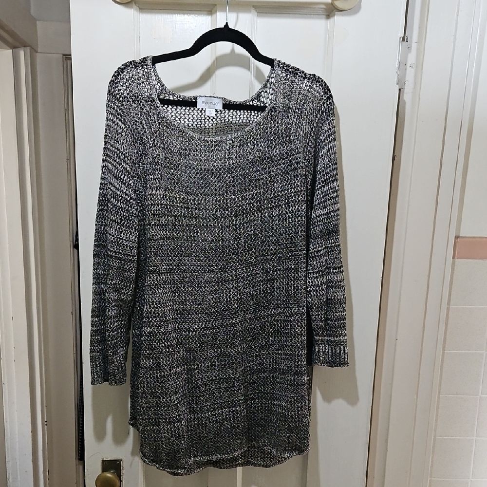 Avenue Black and White Knit Sweater